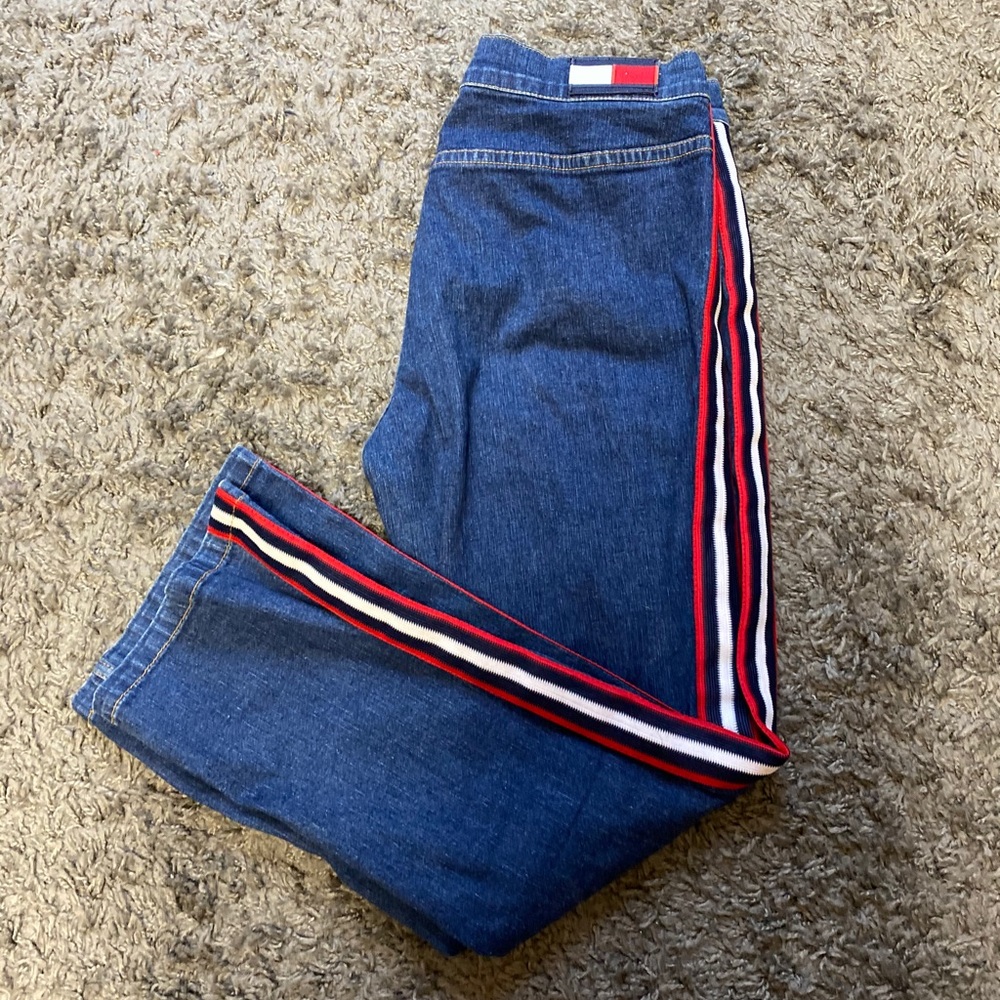 Tommy Hilfigire Jeans with strip